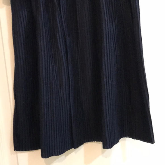 Navy top by Xai. Size Large - Picture 4 of 8